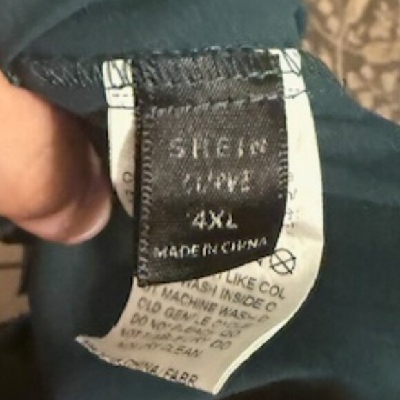 SHEIN Dress Size 4X - Picture 3 of 3